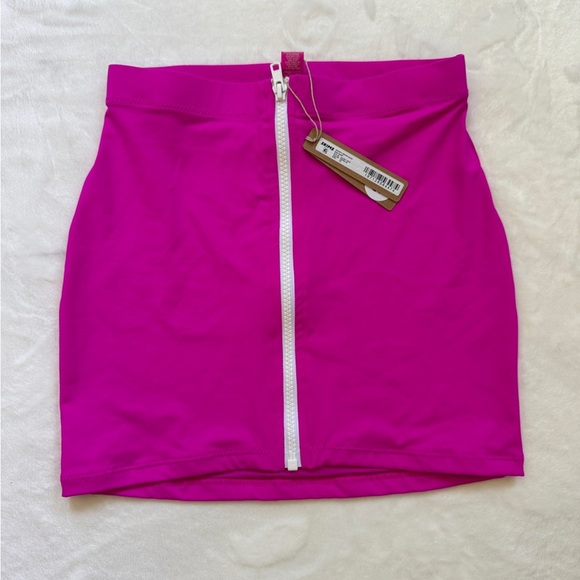 SKIMS Other - NWT skims sporty zipper swim mini skirt